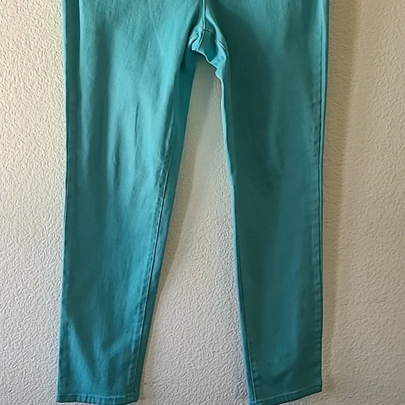 NWOT Charter Club Skinny Ankle Jeans - Picture 9 of 17